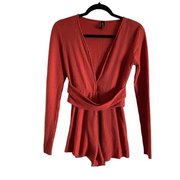 Out From Under Urban Outfitters Women S Red Ribbed Hanna Twist Front Romper - Picture 3 of 11